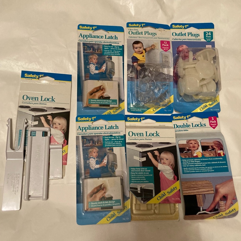7 packs Safety First Child safety locks, plugs, hardware